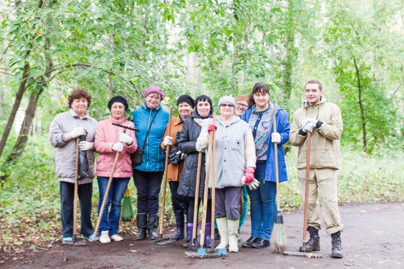 Жители южной части Полевского совместными усилиями прибрал..., фото-22 Жители южной части Полевского совместными усилиями прибрали парк, фото-22