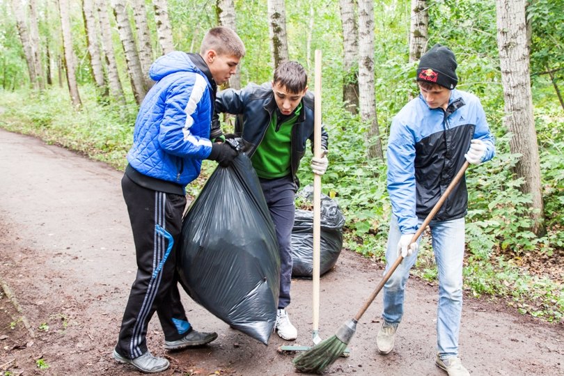 Жители южной части Полевского совместными усилиями прибрал..., фото-14 Жители южной части Полевского совместными усилиями прибрали парк, фото-14