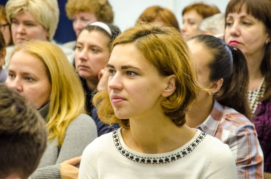 5 Поділився з присутніми своїми літературними смаками. 5 Поділився з присутніми своїми літературними смаками.
