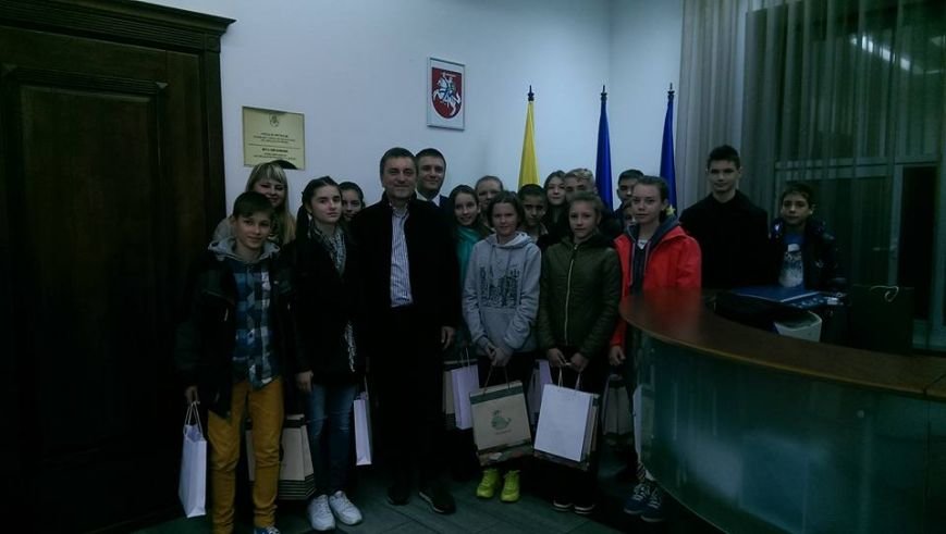 консулат консулат