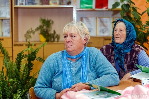 "Кінула карову і прыйшла сюды": как в Ивьевском районе дере..., фото-8 "Кінула карову і прыйшла сюды": как в Ивьевском районе деревенских бабушек учат финансовой грамоте, фото-8