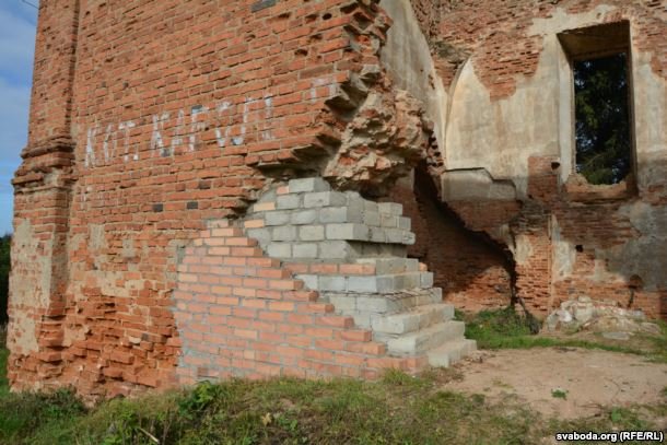 600 гадоў - не падстава для хвалявання? У Ашмянах без дагл..., фото-5 600 гадоў - не падстава для хвалявання? У Ашмянах без дагляда дажывае свой век руіна францішканскага касьцёлу, фото-5