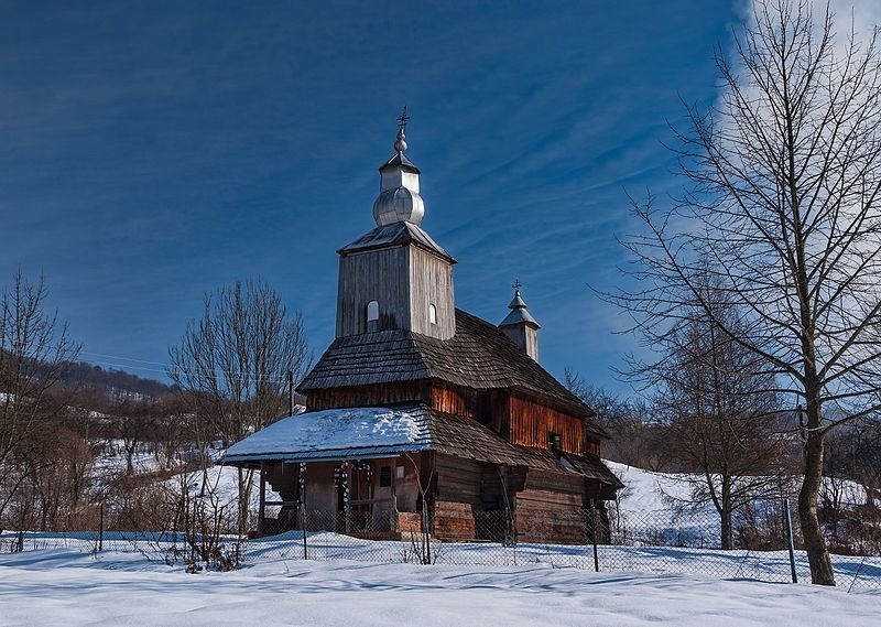Василівська церква, село Сіль (Закарпатська область). Катерина Байд... Василівська церква, село Сіль (Закарпатська область). Катерина Байдужа, вільна ліцензія CC BY-SA 4.0