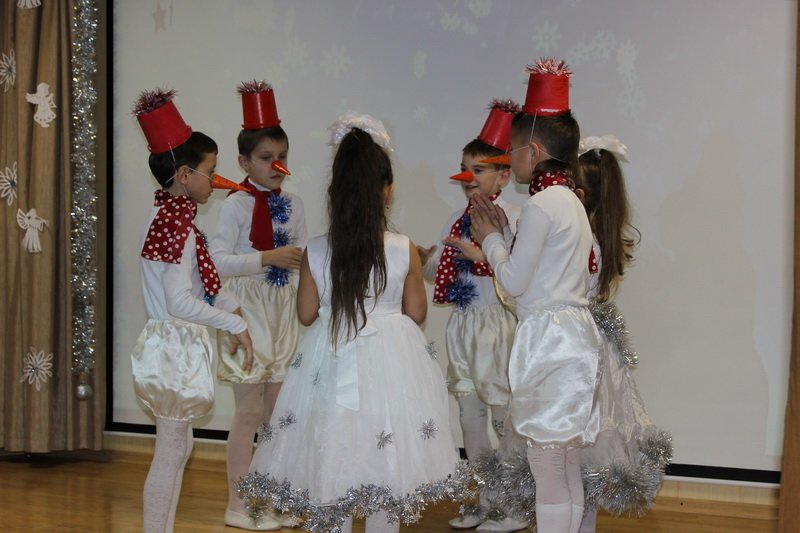 ливад школа (9) ливад школа (9)