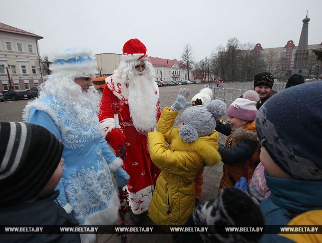 Новогодняя птица счастья, или В поисках Огненного Петуха. Р..., фото-2 Новогодняя птица счастья, или В поисках Огненного Петуха. Репортаж БЕЛТА из Полоцка и Азино, фото-2