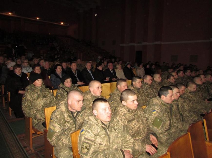 У Новограді-Волинському відбувся тематичний вечір, присвяче..., фото-5 У Новограді-Волинському відбувся тематичний вечір, присвячений річниці Небесної Сотні, фото-5