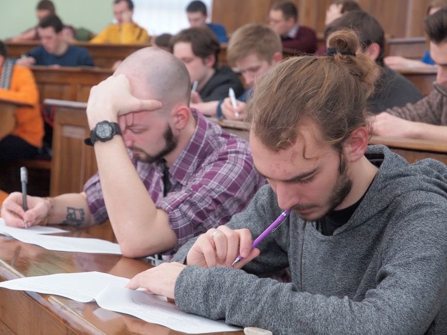 Студенты 4 киевских вузов стали на шаг ближе к поездке во Ф..., фото-1 Студенты 4 киевских вузов стали на шаг ближе к поездке во Францию, фото-1