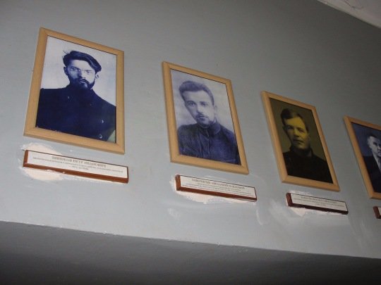 БОЛЬШЕВИКИ БОЛЬШЕВИКИ