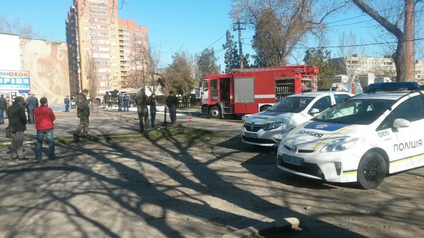 В Мариуполе взорвался джип, погиб сотрудник СБУ (ФОТО+ВИДЕО), фото-5