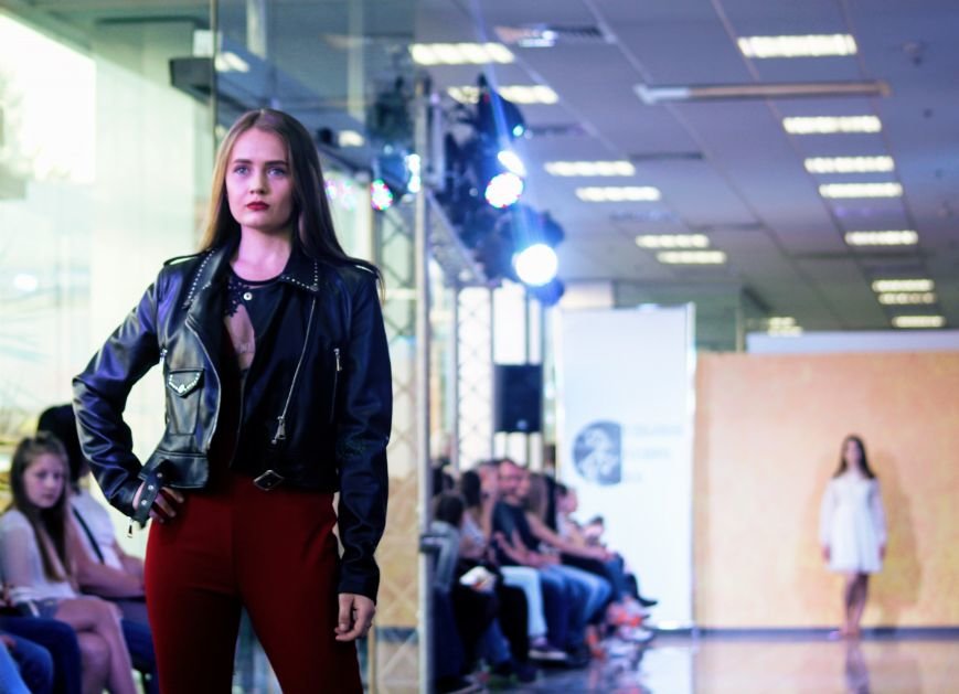 В Ужгороді пройшов «Uzghorod Fashion Day»: фоторепортаж, фото-7 В Ужгороді пройшов «Uzghorod Fashion Day»: фоторепортаж, фото-7