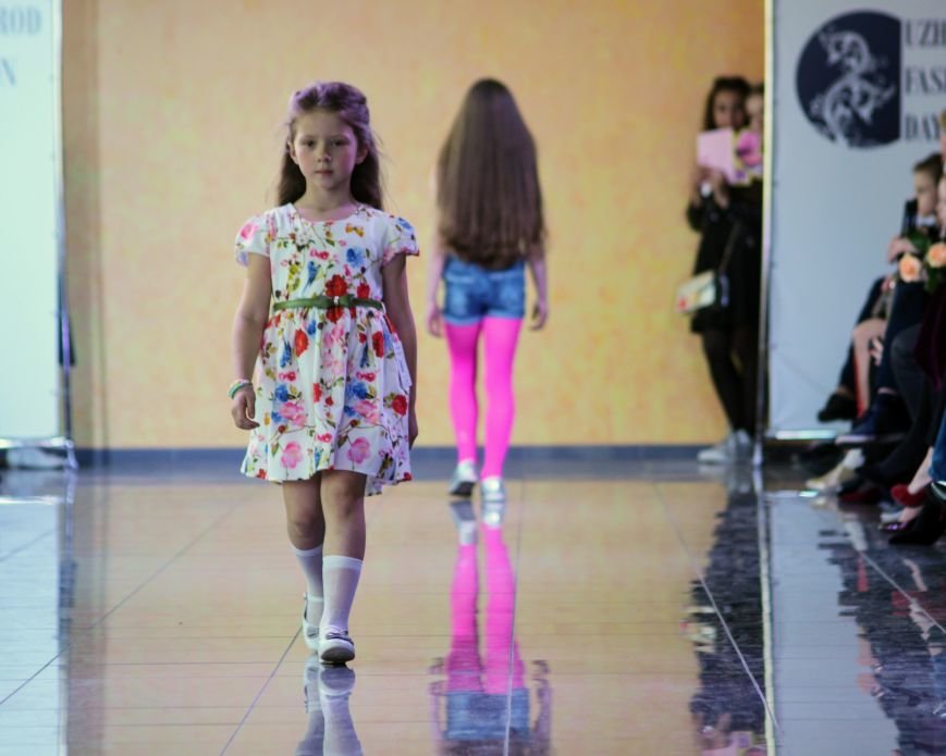 В Ужгороді пройшов «Uzghorod Fashion Day»: фоторепортаж, фото-13 В Ужгороді пройшов «Uzghorod Fashion Day»: фоторепортаж, фото-13