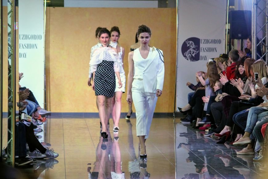 В Ужгороді пройшов «Uzghorod Fashion Day»: фоторепортаж, фото-23 В Ужгороді пройшов «Uzghorod Fashion Day»: фоторепортаж, фото-23