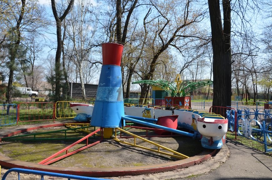 «Зеленстрой», ДК «Молодежный» или объединение – какая судь..., фото-5 «Зеленстрой», ДК «Молодежный» или объединение – какая судьба ждет мариупольские парки, фото-5