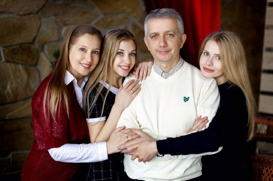 «Я - голова, жена – шея». Семья Осадчих рассказала, как сп..., фото-3 «Я - голова, жена – шея». Семья Осадчих рассказала, как спустя 32 года совместной жизни смотреть друг на друга с любовью, фото-3
