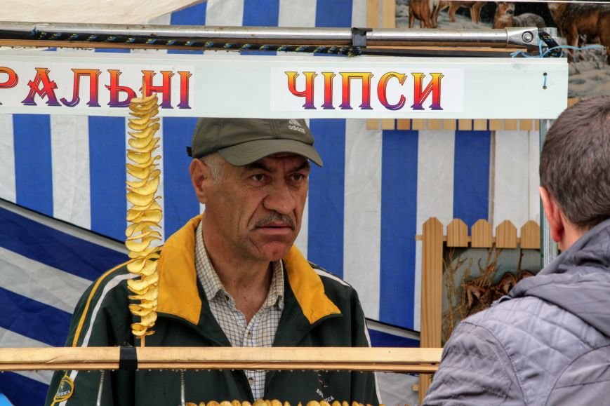 "Сонячний напій" в Ужгороді: ціни, затори та вино (ФОТОРЕП..., фото-22 "Сонячний напій" в Ужгороді: ціни, затори та вино (ФОТОРЕПОРТАЖ), фото-22