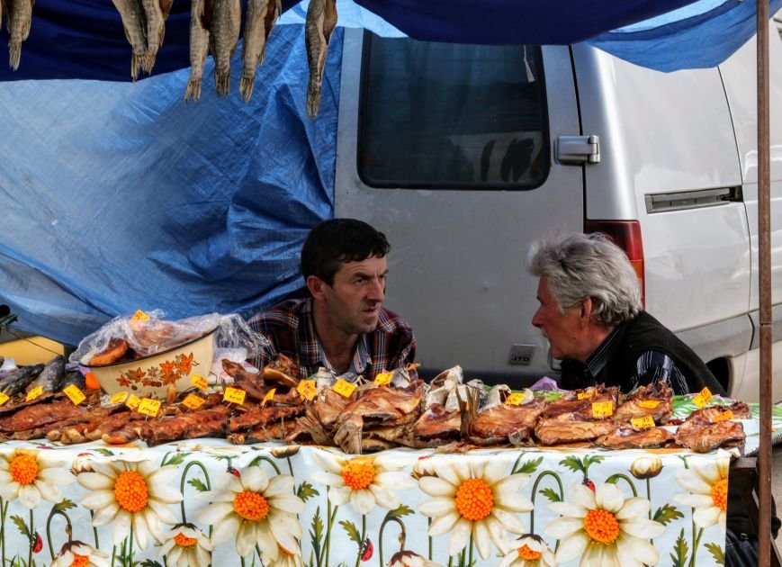 "Сонячний напій" в Ужгороді: ціни, затори та вино (ФОТОРЕП..., фото-2 "Сонячний напій" в Ужгороді: ціни, затори та вино (ФОТОРЕПОРТАЖ), фото-2