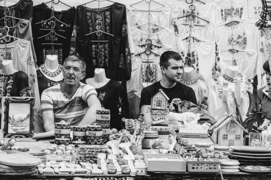 "Сонячний напій" в Ужгороді: ціни, затори та вино (ФОТОРЕП..., фото-23 "Сонячний напій" в Ужгороді: ціни, затори та вино (ФОТОРЕПОРТАЖ), фото-23