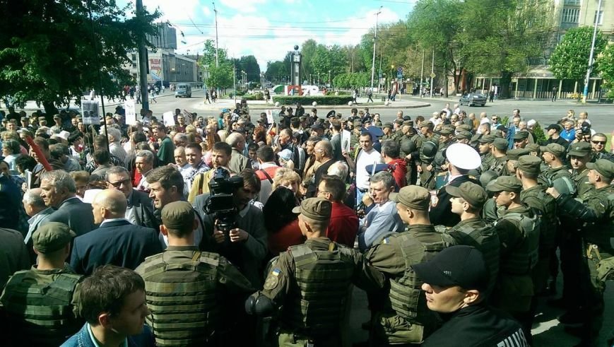 В Запорожье День Победы начался с провокаций: онлайн-трансл..., фото-6 В Запорожье День Победы начался с провокаций: онлайн-трансляция, – ОБНОВЛЯЕТСЯ, фото-6
