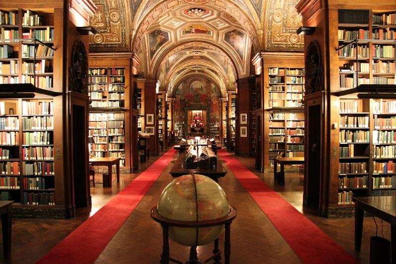 1.-University-Club-Library-1