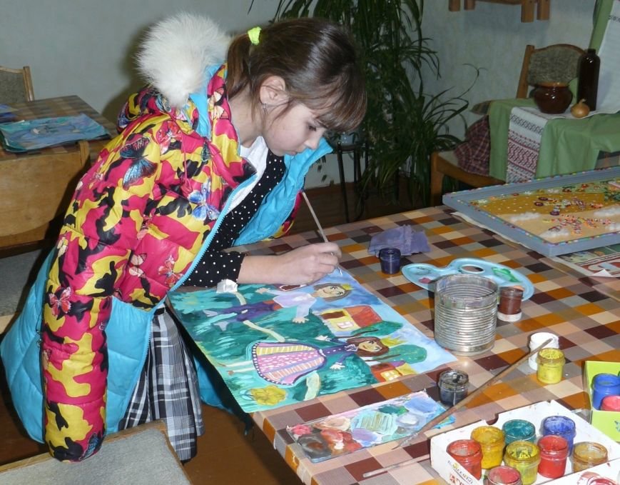 Много рисуют и с удовольствием. Узнали, как дела у победителей детского конкурса рисунка на Gorod214.by, фото-3