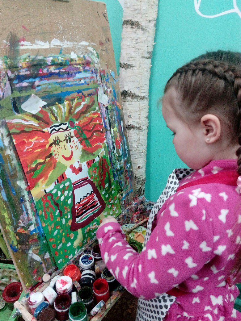 Много рисуют и с удовольствием. Узнали, как дела у победителей детского конкурса рисунка на Gorod214.by, фото-8