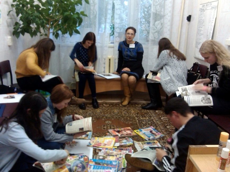Как запустить «колесо жизни» и принять себя: в Новополоцке прошли тренинги для детей «Я в семье», фото-1