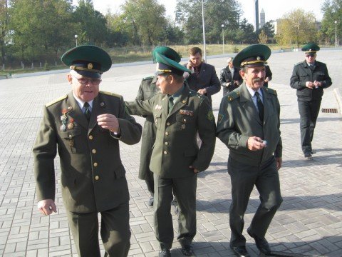 Сегодня российские пограничники нанесли дружеский визит в Мариуполь Сегодня российские пограничники нанесли дружеский визит в Мариуполь