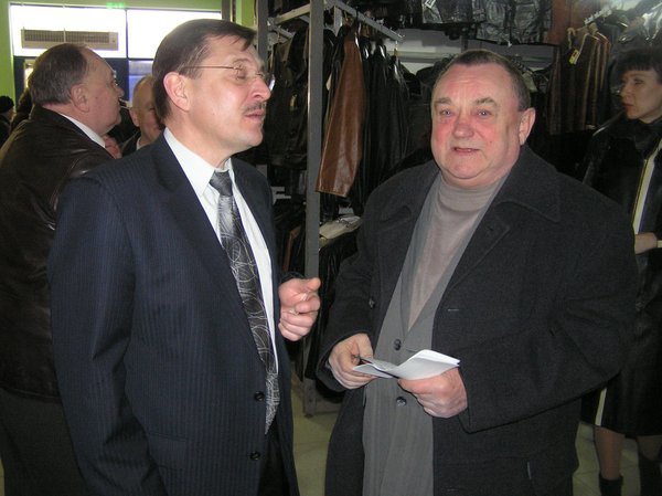 На выставке -ярмарке «Весна - Мариуполь-2011» впервые пред..., фото-2 На выставке -ярмарке «Весна - Мариуполь-2011» впервые представили отечественные стиральные машинки, вилки и вафельницы (ФОТО), фото-2