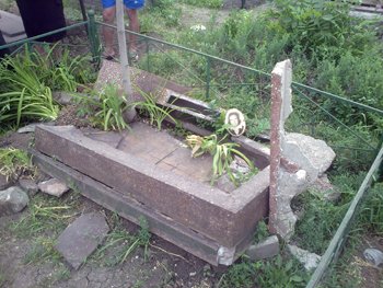 23.05.2012_Mariupol_Vandali_3_site 23.05.2012_Mariupol_Vandali_3_site