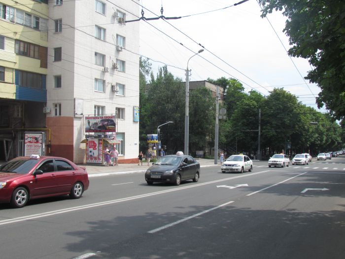 Мариуполь гудит: таксисты провожают в последний путь своего..., фото-6 Мариуполь гудит: таксисты провожают в последний путь своего коллегу (ФОТО), фото-6
