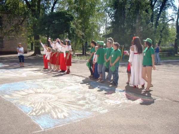В Кривом Роге воспитанники приютов соревновались в конкурс..., фото-9 В Кривом Роге воспитанники приютов соревновались в конкурсе рисунков на асфальте (ФОТО), фото-9