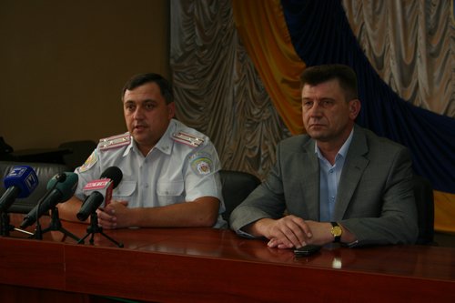 Мариупольских милиционеров наградили за спокойствие в Евро..., фото-3 Мариупольских милиционеров наградили за спокойствие в Евро 2012 (ФОТО), фото-3