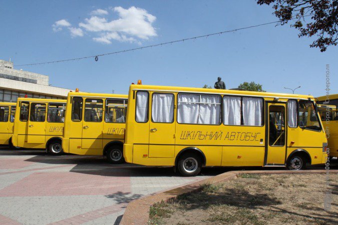 Могилев накануне учебного года раздал школам автобусы (фото), фото-1 Могилев накануне учебного года раздал школам автобусы (фото), фото-1
