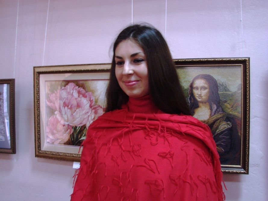 «Творенье рук женских»: в краеведческом музее Артемовска пр..., фото-5 «Творенье рук женских»: в краеведческом музее Артемовска представили картины гладью и крестом, фото-5