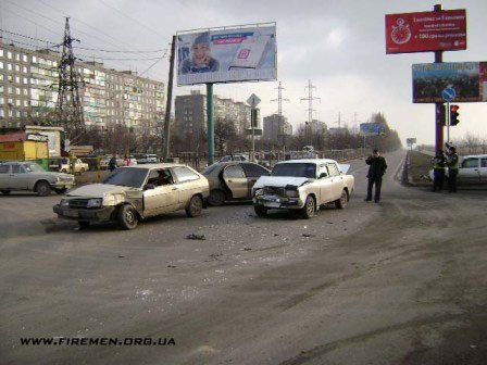 Авария на пересечении улиц Куприна и К.Либкнехта, фото-1 Авария на пересечении улиц Куприна и К.Либкнехта, фото-1