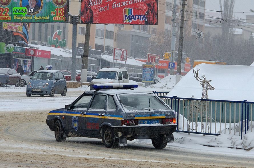 Луганск заносит снегом (ФОТО), фото-6 Луганск заносит снегом (ФОТО), фото-6