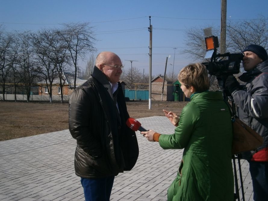 Под Мариуполем известный бизнесмен Николай Агурбаш принял участие в освящении строительства колокольни (ФОТО) (фото) - фото 3 Под Мариуполем известный бизнесмен Николай Агурбаш принял участие в освящении строительства колокольни (ФОТО) (фото) - фото 3