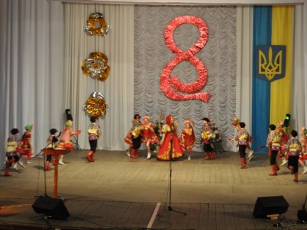 Праздник весны и нежности: накануне 8 марта для горловчано..., фото-7 Праздник весны и нежности: накануне 8 марта для горловчанок прошел концерт, фото-7