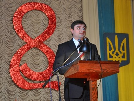 Праздник весны и нежности: накануне 8 марта для горловчано..., фото-2 Праздник весны и нежности: накануне 8 марта для горловчанок прошел концерт, фото-2