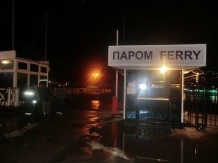 В Севастополе пьяный водитель нырнул в море прямо на джипе..., фото-1 В Севастополе пьяный водитель нырнул в море прямо на джипе (ФОТО), фото-1