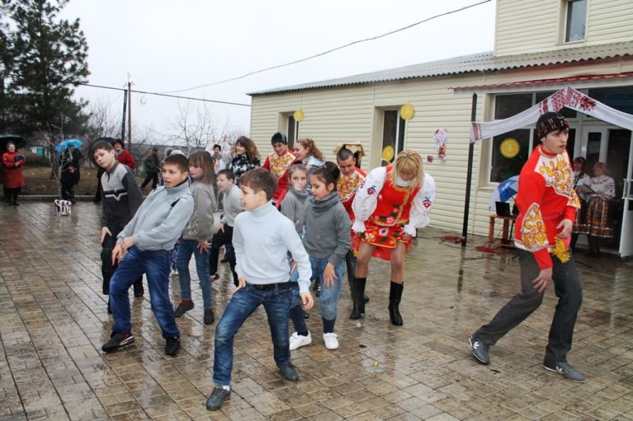 В одном из сел Артемовского района устроили флешмоб Gangna..., фото-2 В одном из сел Артемовского района устроили флешмоб Gangnam Style (ФОТОРЕПОРТАЖ), фото-2