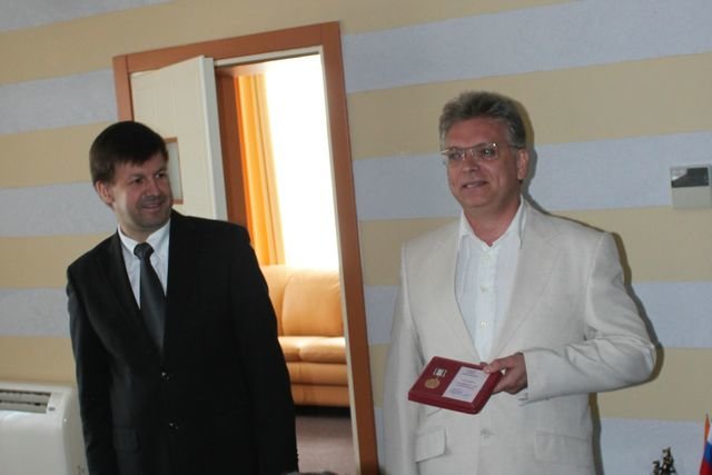 2013-05-30_tagan_soveshanie_07_640x480 (1) 2013-05-30_tagan_soveshanie_07_640x480 (1)