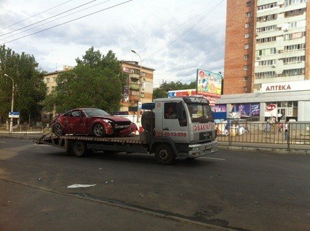 красный нисан2 красный нисан2