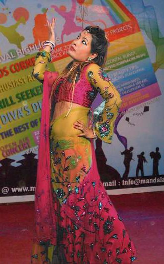 Колектив __Kathmandu Artist Club__ (Непал) Колектив __Kathmandu Artist Club__ (Непал)
