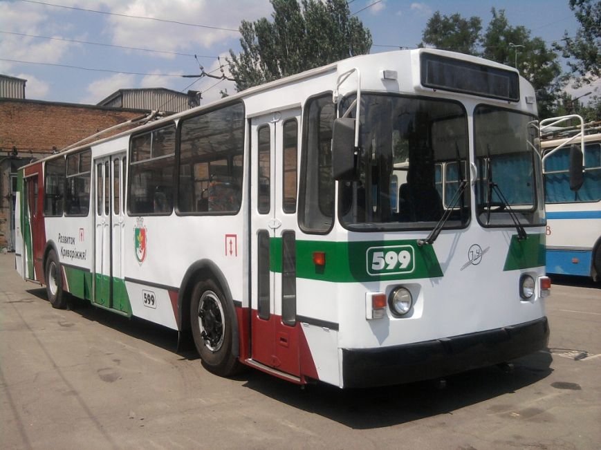 599