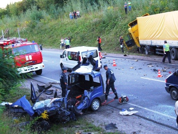 ДТП у Рівному1 ДТП у Рівному1