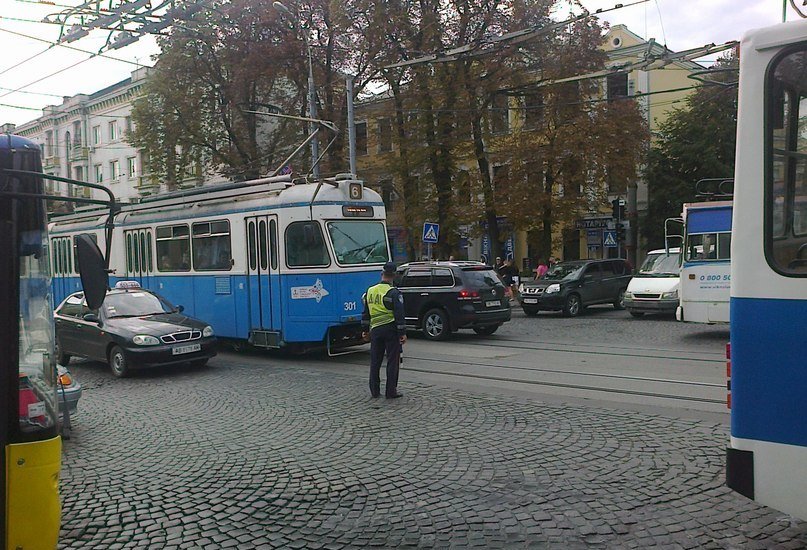 j8TpX_2Bmc4