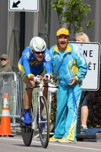 1378245218_dema-wch-vert