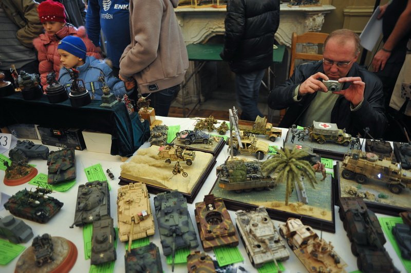 Model_Fest2012_expo_LMK_5889_LUFA