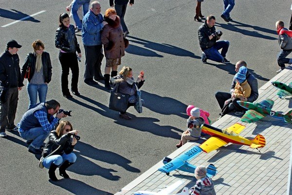 Avia9
